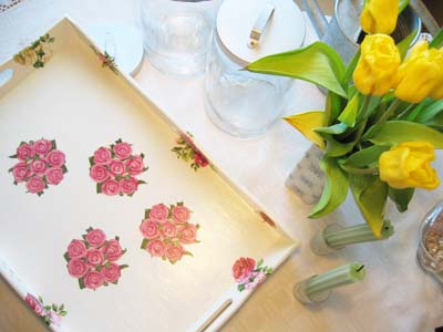 A rose tray