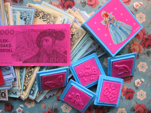 Barbie stamps and play money thrift shop find kids stuff (Photo copyright H. Andersson)