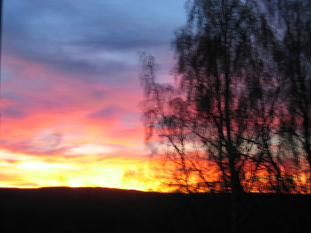 Sunset from my window 2005 (Photo copyright H. Andersson)