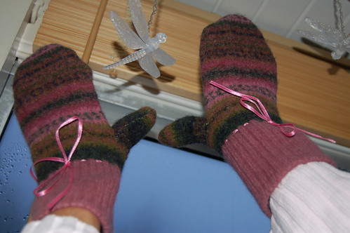 Mittens for mom - Mom Mittens (Photo copyright Hanna Andersson)