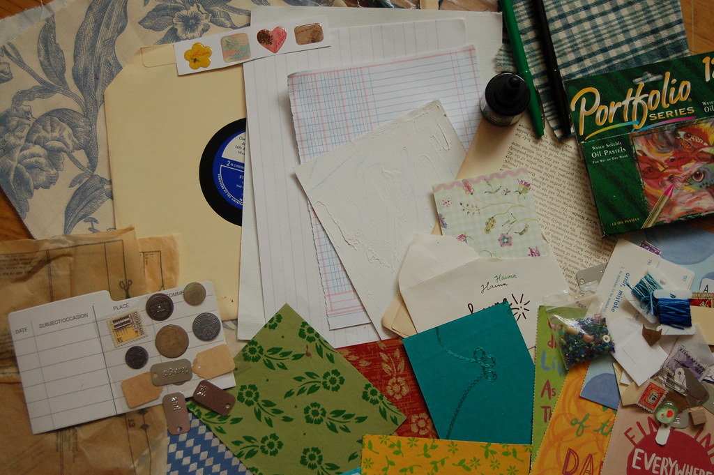 Lots of fun pappers sent in happy mail from Sweet Pea Kate 2006