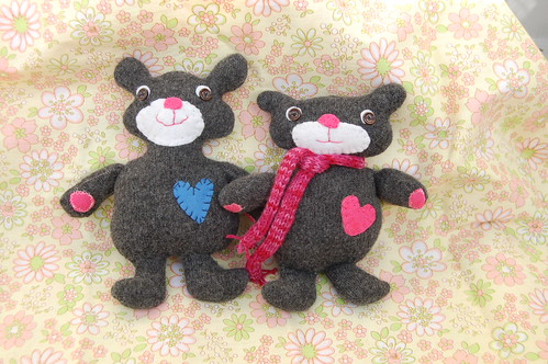 True love felted sweater teddy bear brothers ready for the Design Market in Umeå (Copyright Hanna Andersson) 2006