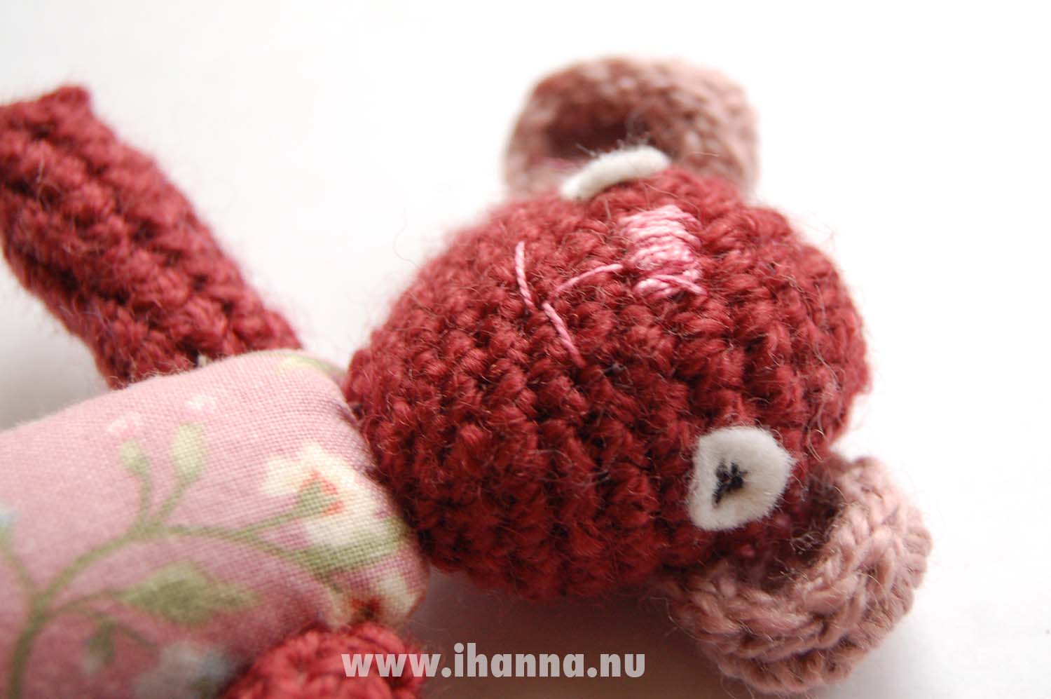 Miniature crocheted amigurumi softie teddy bear with fabric body design by iHanna (Copyright Hanna Andersson
