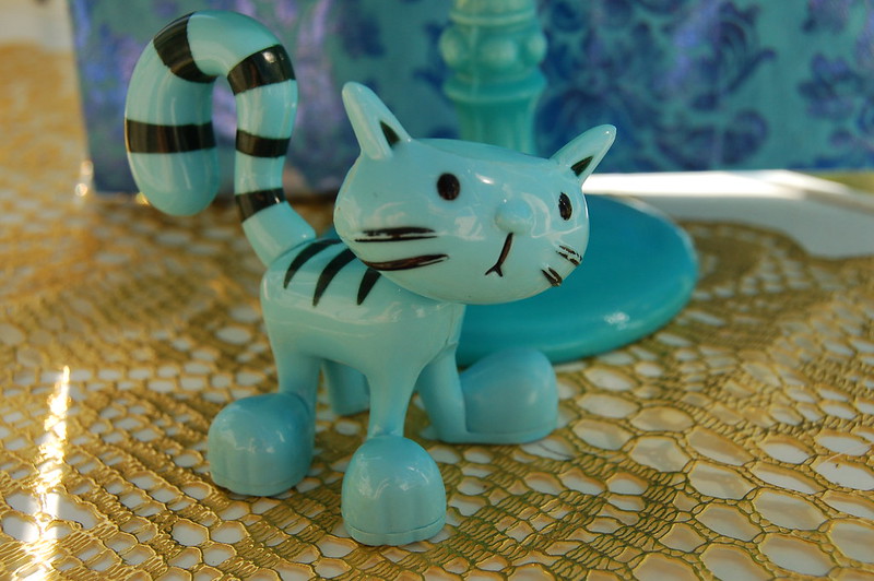 Pilchard the cat (turquoise toy cat that I thrifted) Photo copyright Hanna Andersson aka iHanna 