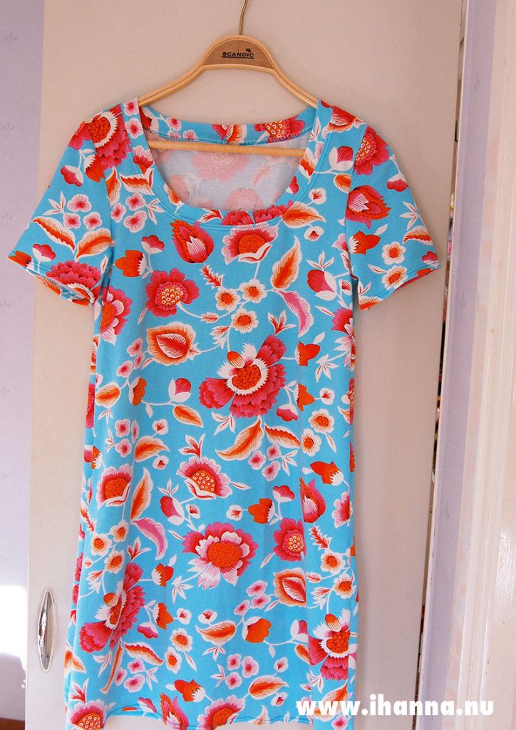 Photo copyright Hanna Andersson aka iHanna iHanna's turquoise dress #DIYfashion