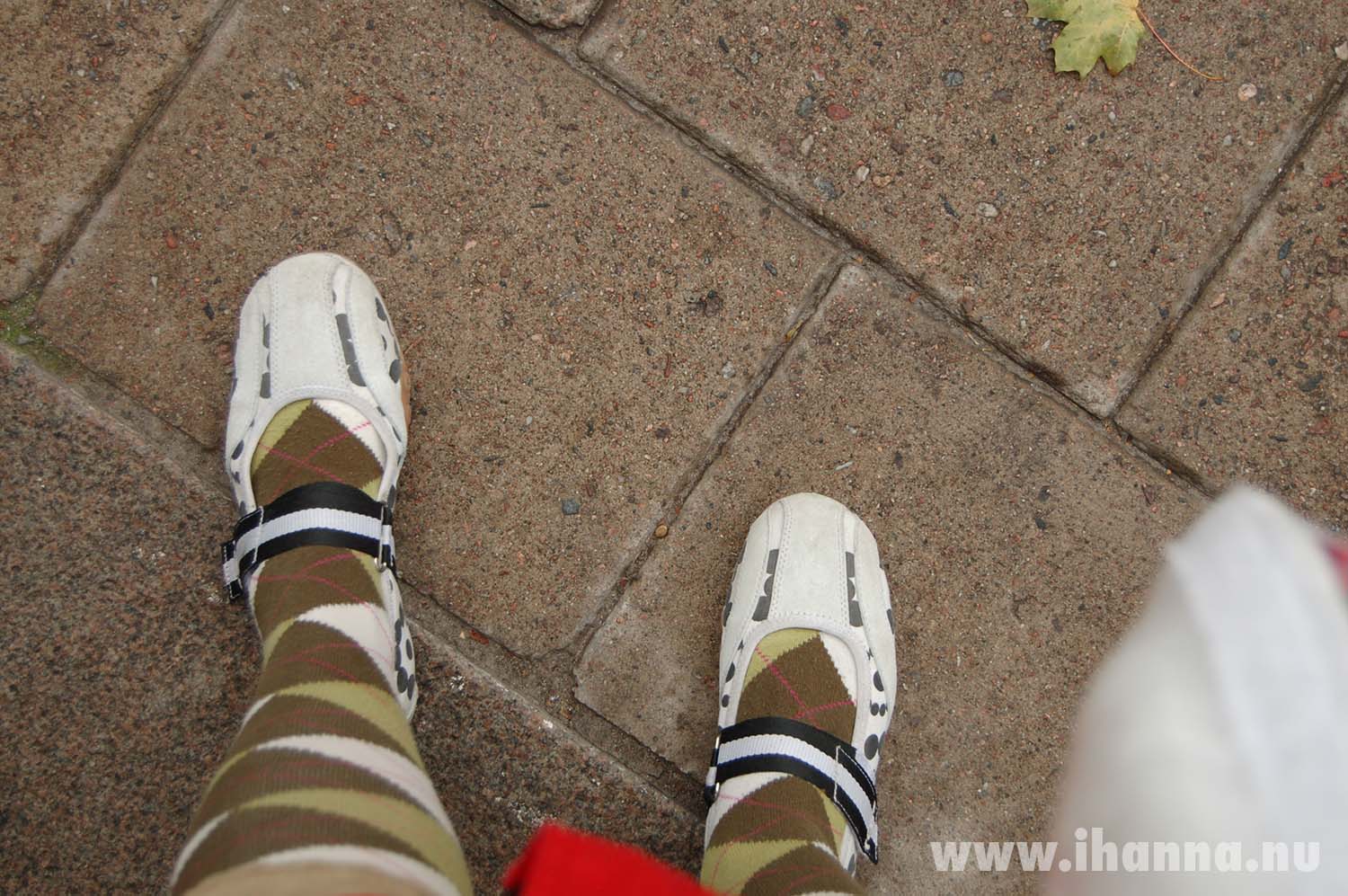 Self portrait of my feet by iHanna, www.ihanna.nu