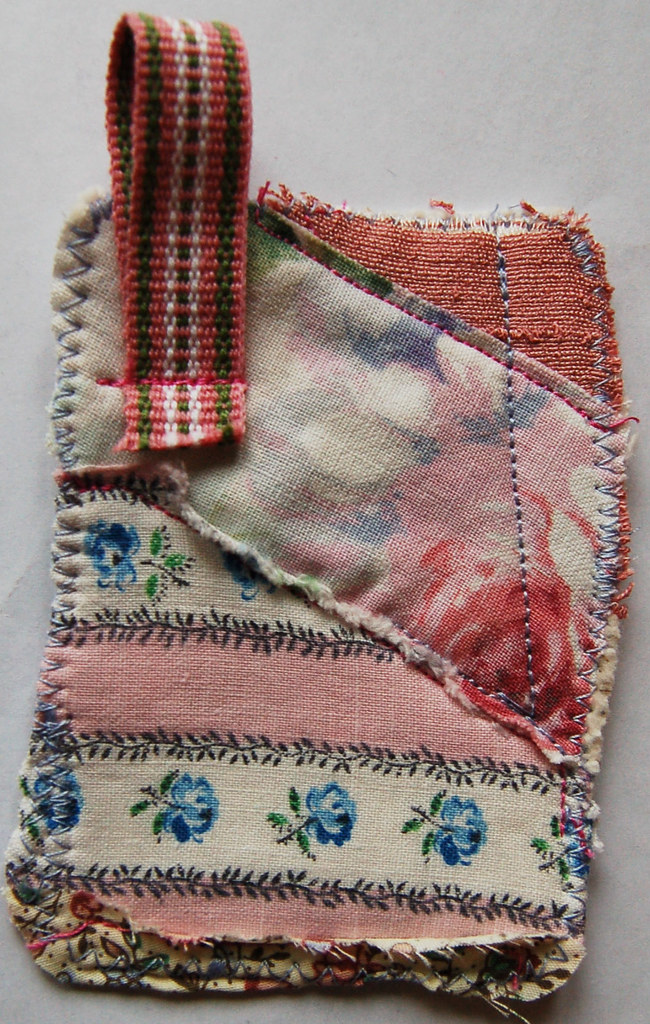 Fabric artist trading card sewn by iHanna #ATC (Copyright Hanna Andersson)