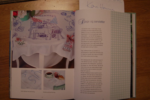 Duge og servietter in the book Nyt liv i gamle klude by Hanne Matthiessen in Danish feat ATC art by me iHanna