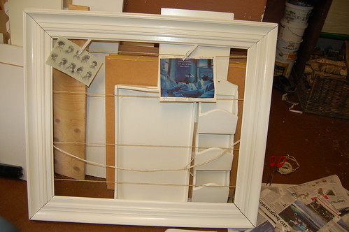Frame painted white to use as a inspiration board by iHanna (Copyright Hanna Andersson)