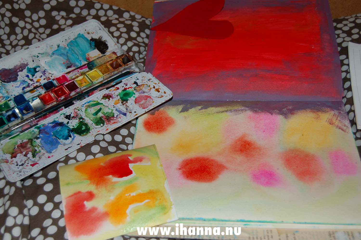 Painting wet on wet with watercolors by iHanna (Copyright Hanna Andersson)