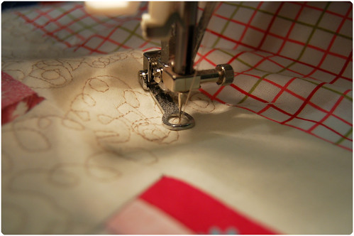 Machine quilting... (copyright Hanna Andersson) Machine quilting by iHanna (Photo copyright Hanna Andersson)