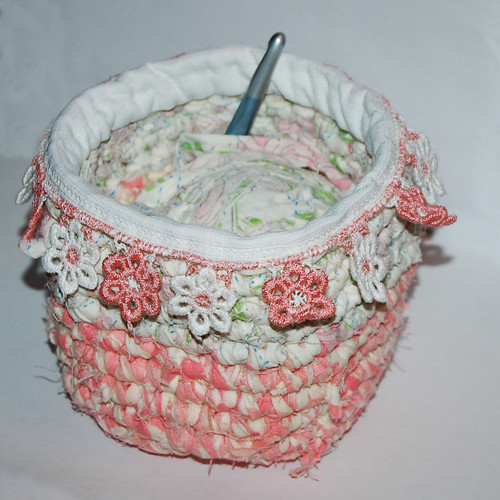 Crocheted bowl (copyright Hanna Andersson) Crocheted bowl (copyright Hanna Andersson)