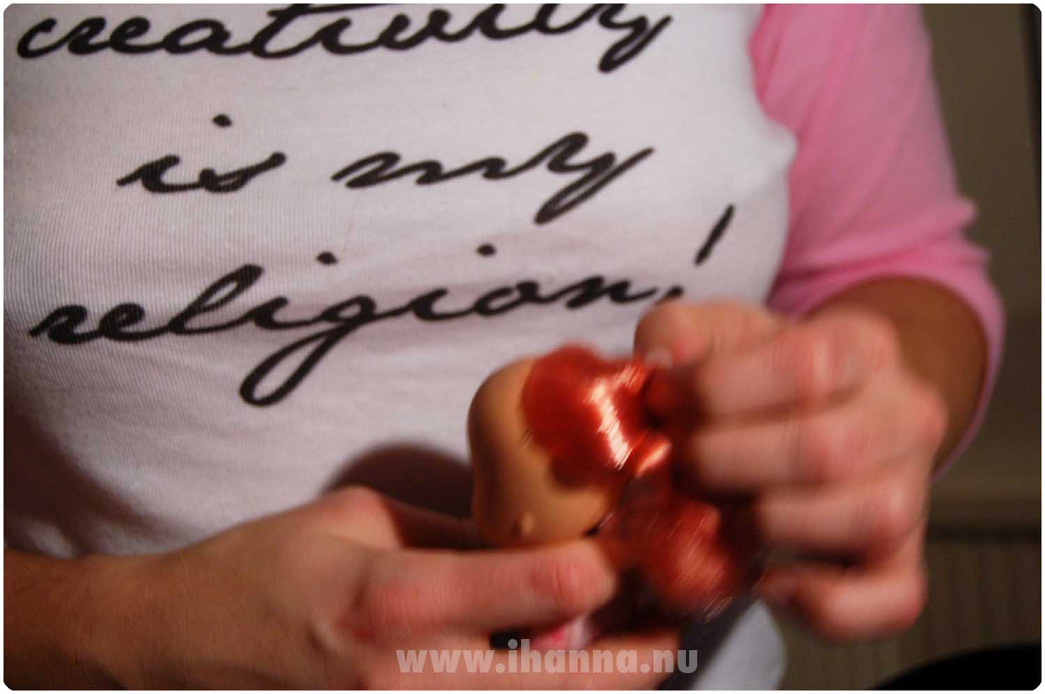 Creativity is my religion shirt on iHanna (Copyright Hanna Andersson)
