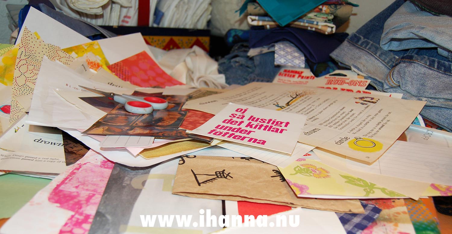 Spreading the papers out (Copyright Hanna Andersson) Messy table while planning a travel journal at home (Photo copyright Hanna Andersson)