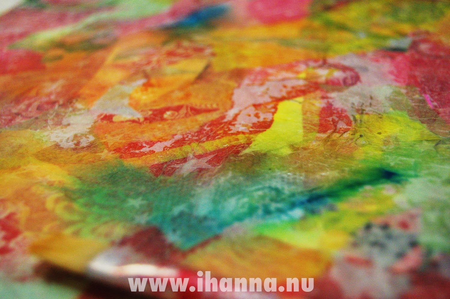 Making Paper Cloth (Photo copyright Hanna Andersson)