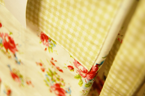 Spring in the shop with roses (Photo copyright Hanna Andersson)