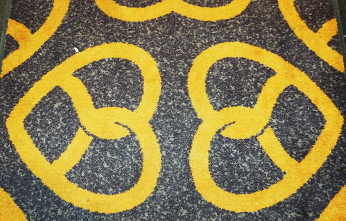 Kringlan floor mat