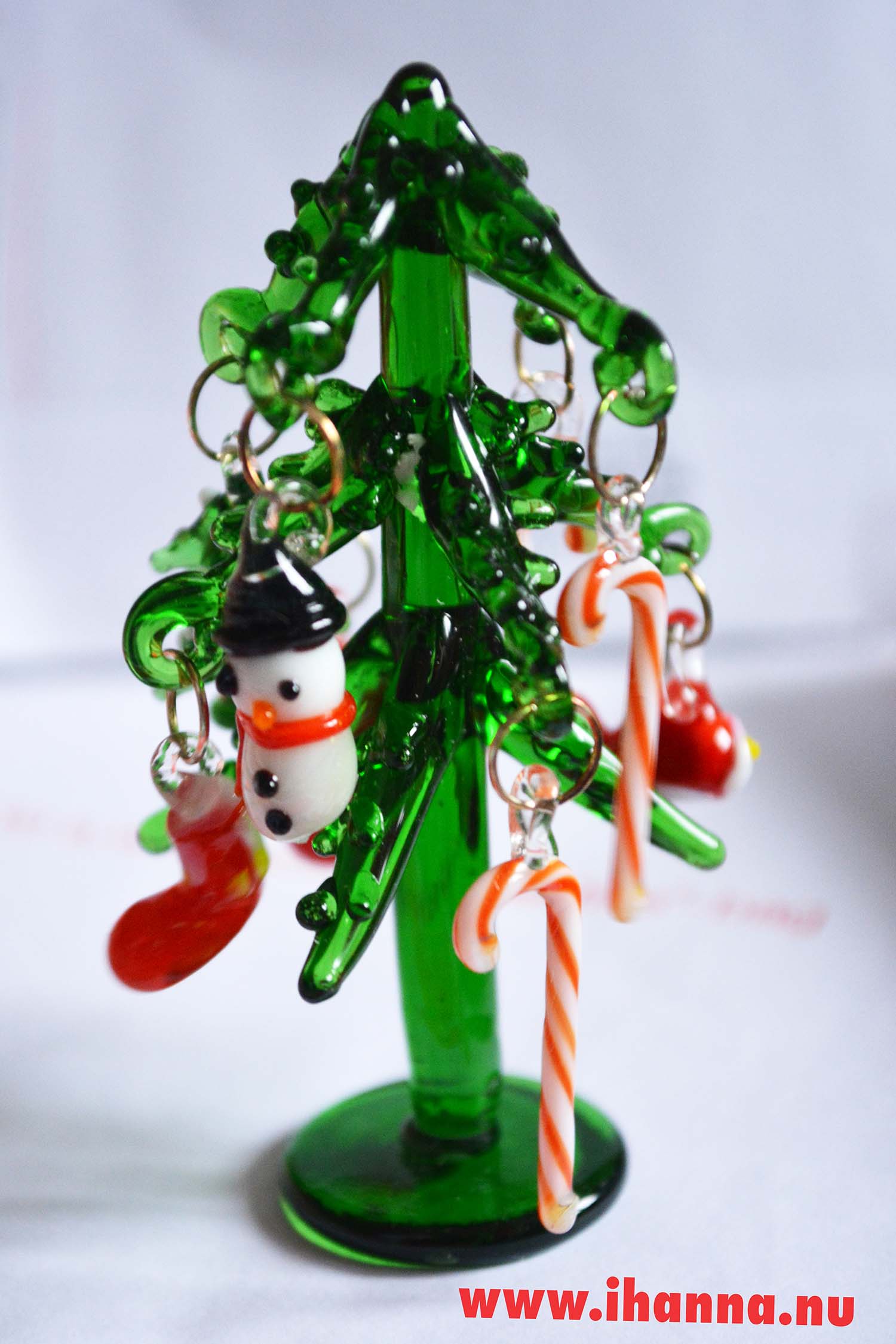 Tiny glass Christmas Tree from Italy photo by iHanna (Copyright Hanna Andersson)