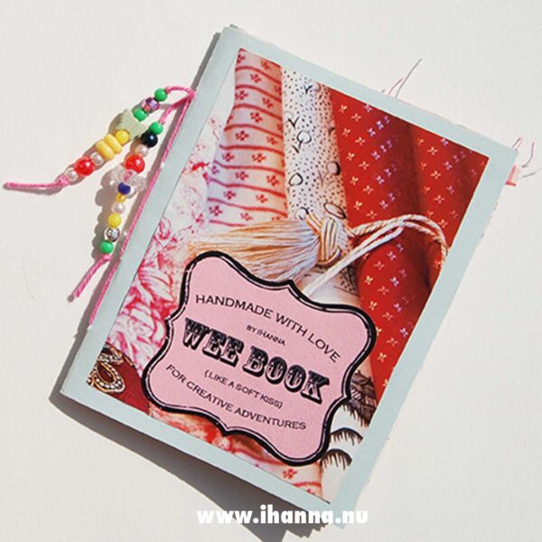 weebook_kiss01