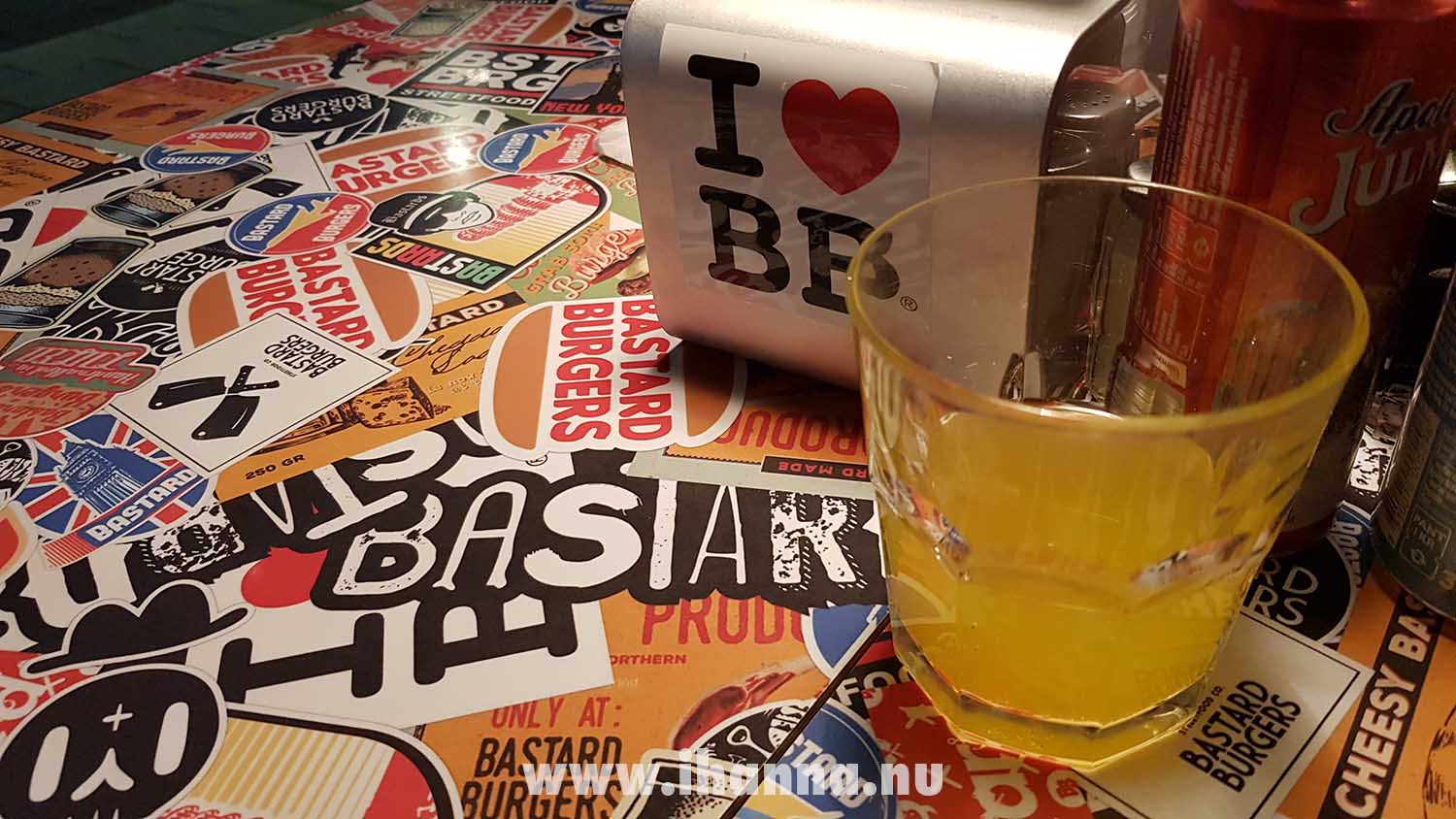 Bastard burger sticker table (Photo Copyright Hanna Andersson)